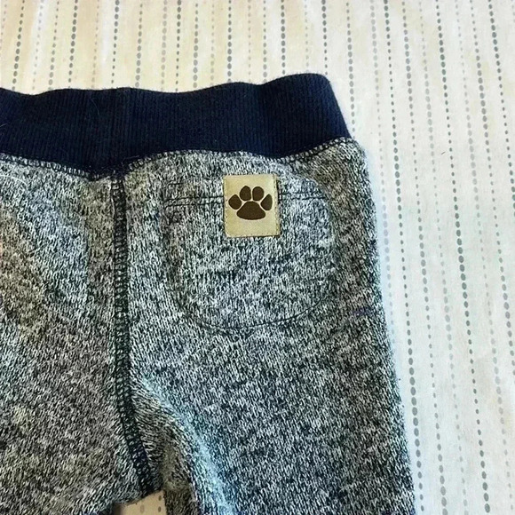 Gymboree - short sleeve onesie and joggers. Size 3 to 6  months - Picture 8 of 8